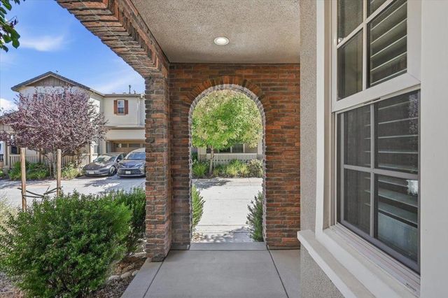 182 Melia Loop, Mountain View, CA 94043