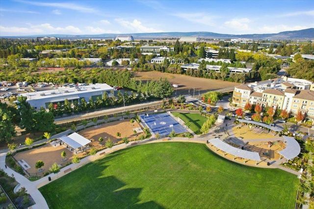 182 Melia Loop, Mountain View, CA 94043