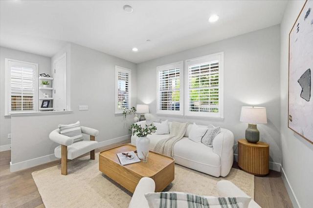 182 Melia Loop, Mountain View, CA 94043