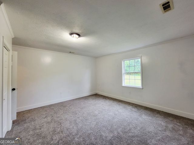 304 Baughs Cross Road, West Point, GA 31833