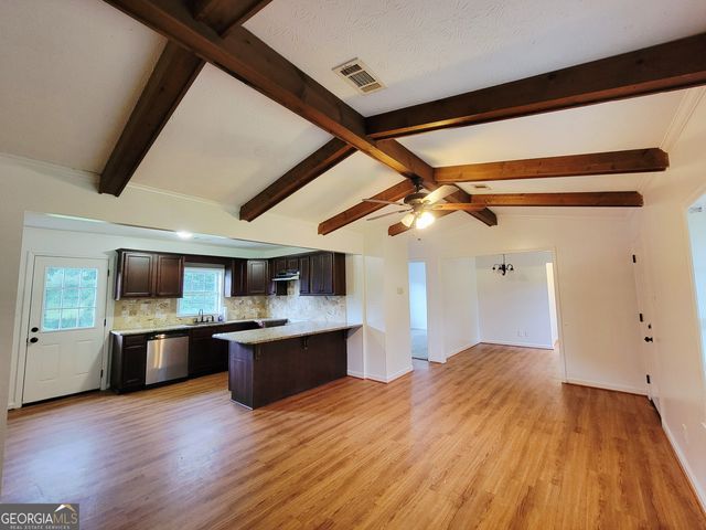 304 Baughs Cross Road, West Point, GA 31833
