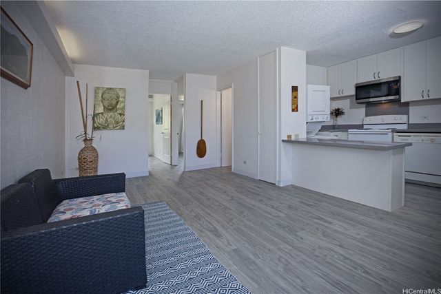 47-420 Hui Iwa Street B307, Kaneohe, HI 96744