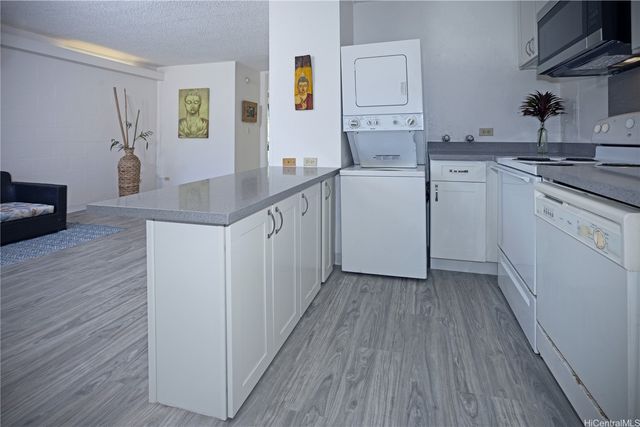 47-420 Hui Iwa Street B307, Kaneohe, HI 96744