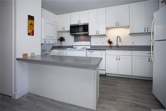 47-420 Hui Iwa Street B307, Kaneohe, HI 96744