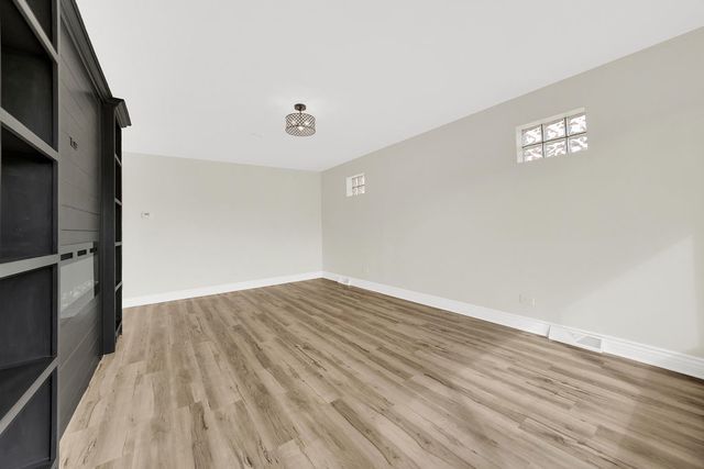 15056 Wabash Avenue, South Holland, IL 60473