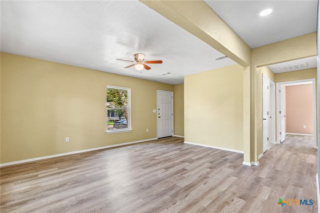 906 Attas Avenue, Killeen, TX 76541