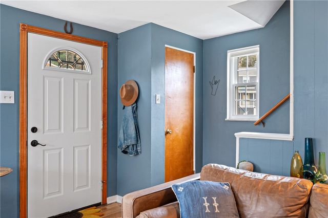 2014 Woodward Ave, Brookline, PA 15226