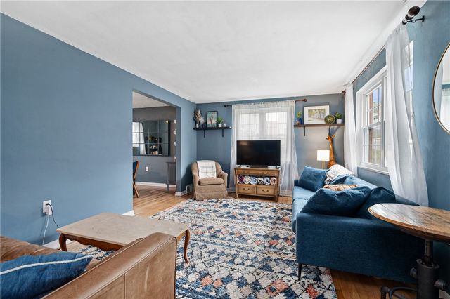 2014 Woodward Ave, Brookline, PA 15226