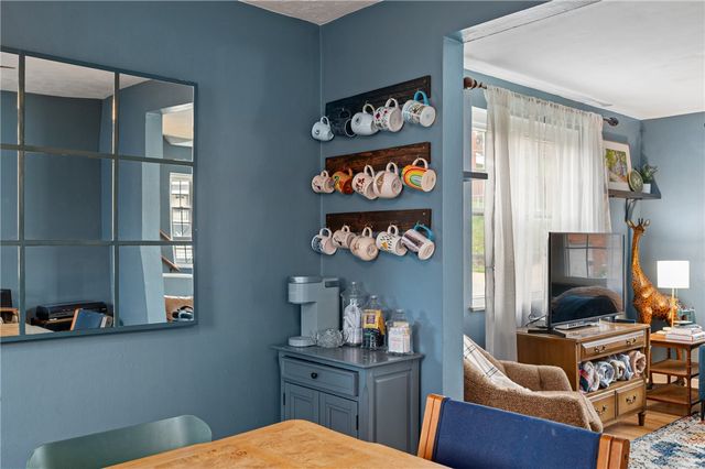 2014 Woodward Ave, Brookline, PA 15226