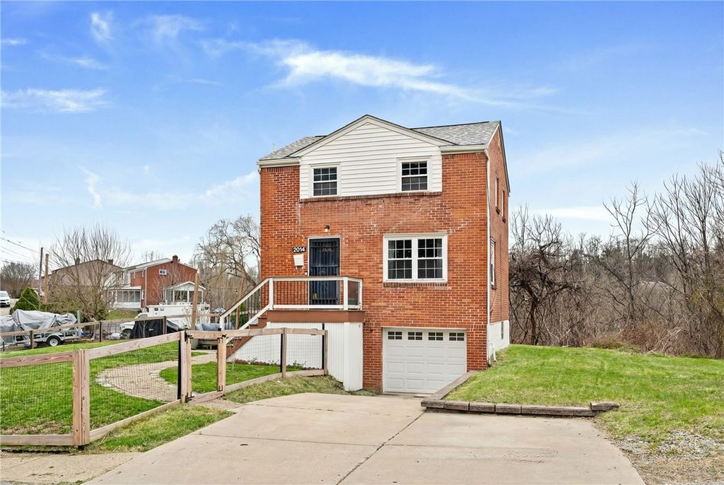 2014 Woodward Ave, Brookline, PA 15226