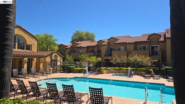 735 Watson Canyon Ct 218, San Ramon, CA 94582