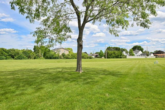 2011 27th AVENUE, Kenosha, WI 53140