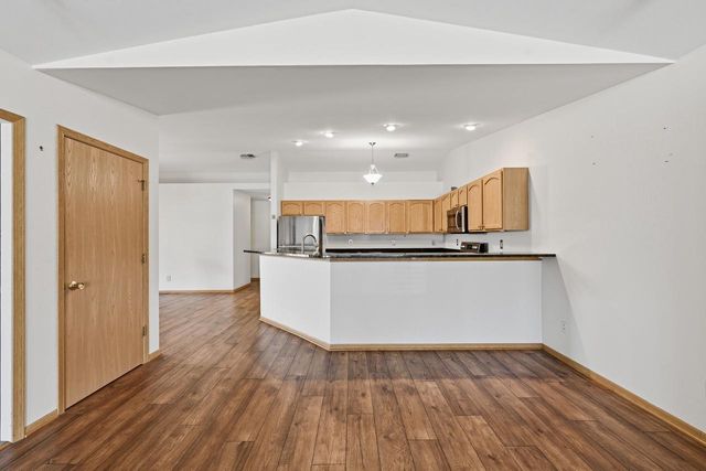 2011 27th AVENUE, Kenosha, WI 53140