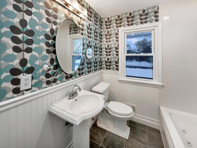 1015 South Street, Anoka, MN 55303