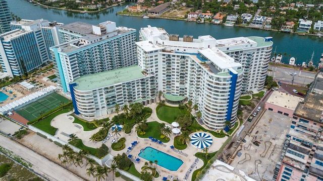 5151 Collins Ave 1523, Miami Beach, FL 33140