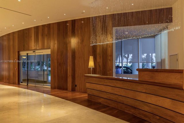 5151 Collins Ave 1523, Miami Beach, FL 33140