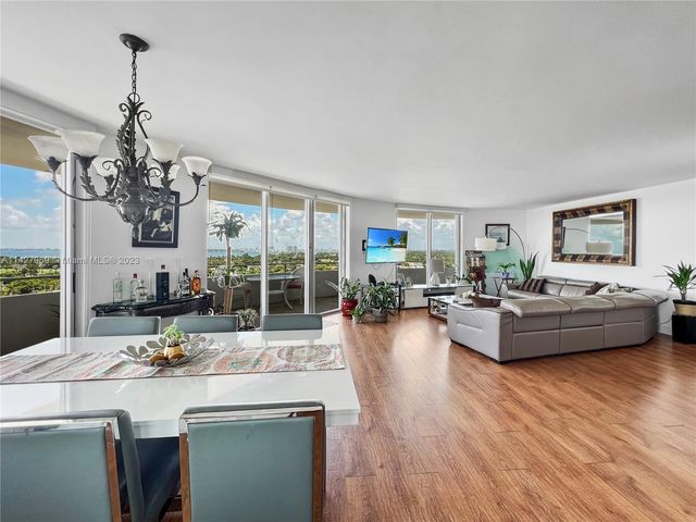 5151 Collins Ave 1523, Miami Beach, FL 33140