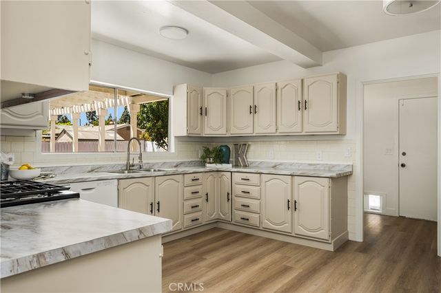 1314 N Flower, Santa Ana, CA 92706