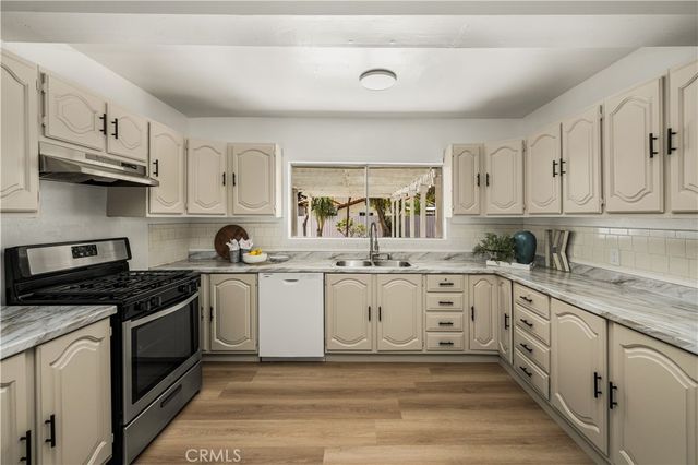 1314 N Flower, Santa Ana, CA 92706