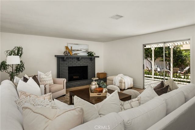 1314 N Flower, Santa Ana, CA 92706