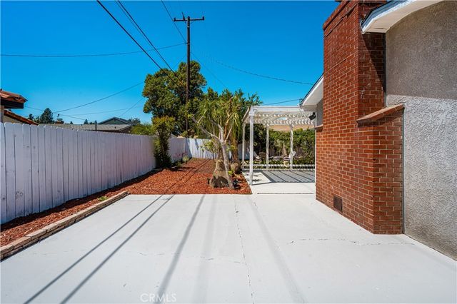 1314 N Flower, Santa Ana, CA 92706