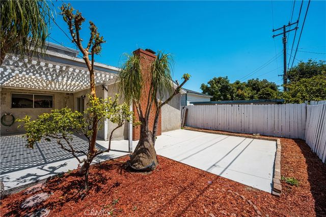 1314 N Flower, Santa Ana, CA 92706