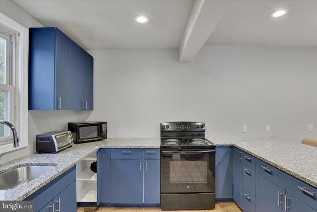 51 S MANHEIM ST, Annville, PA 17003