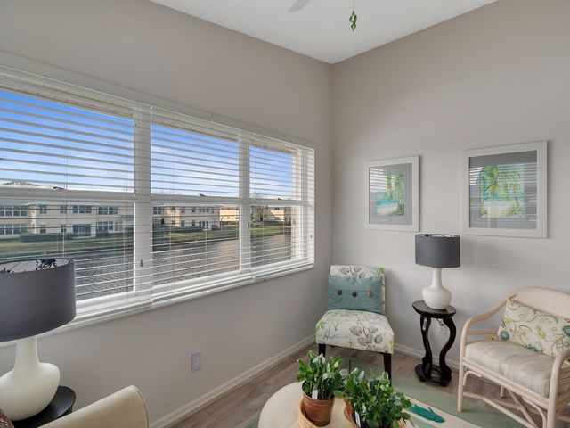 675 W Lake Jasmine Circle 208, Vero Beach, FL 32962