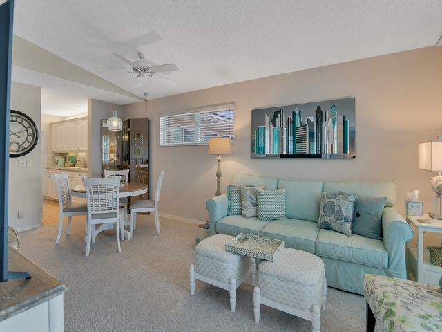 675 W Lake Jasmine Circle 208, Vero Beach, FL 32962