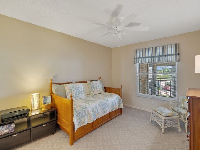 675 W Lake Jasmine Circle 208, Vero Beach, FL 32962