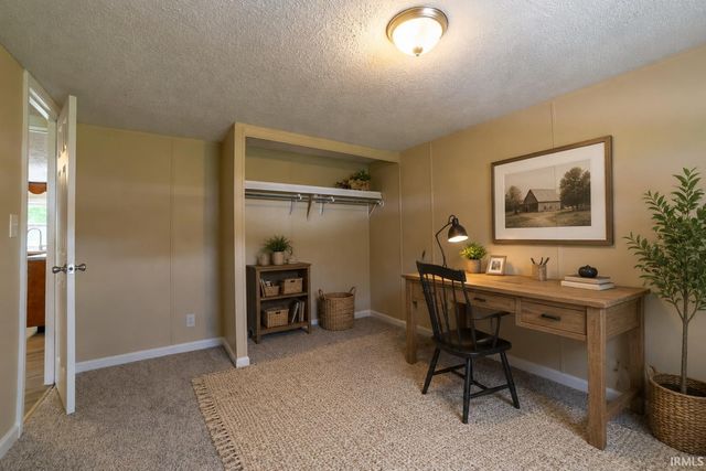 100 Plum Street, Chandler, IN 47610
