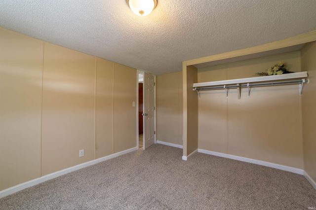 100 Plum Street, Chandler, IN 47610