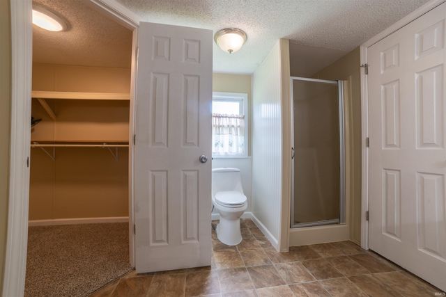 100 Plum Street, Chandler, IN 47610