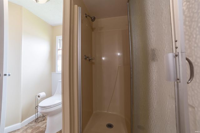 100 Plum Street, Chandler, IN 47610