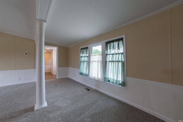 100 Plum Street, Chandler, IN 47610