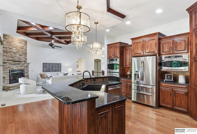 1215 S 200 Street, Omaha, NE 68130