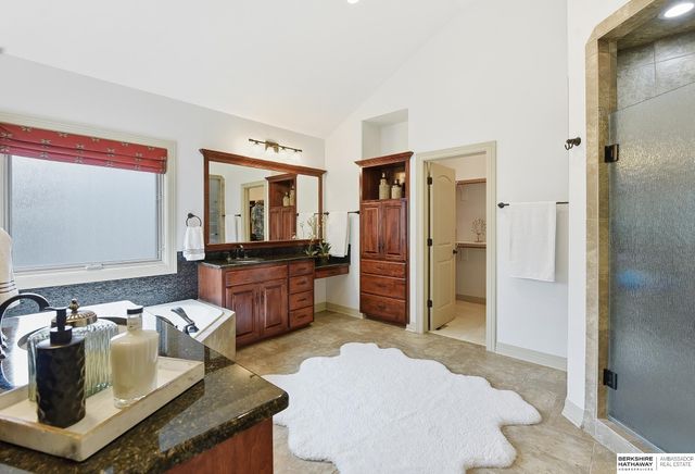 1215 S 200 Street, Omaha, NE 68130