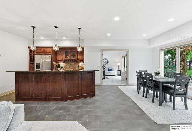1215 S 200 Street, Omaha, NE 68130