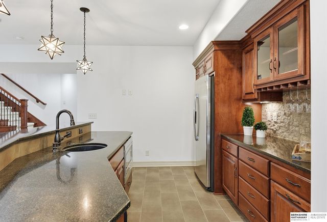 1215 S 200 Street, Omaha, NE 68130