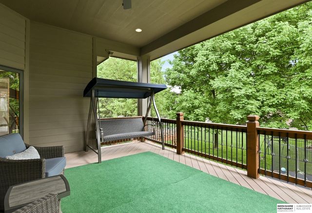 1215 S 200 Street, Omaha, NE 68130