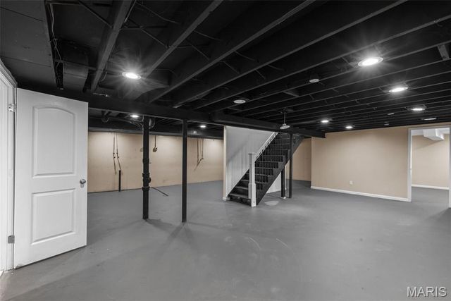 6064 W Cabanne Place, St Louis, MO 63112