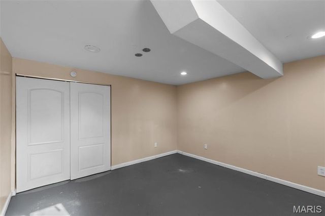 6064 W Cabanne Place, St Louis, MO 63112