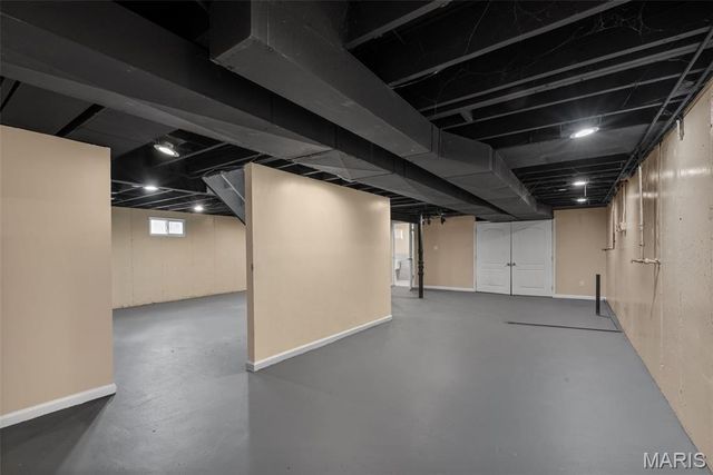 6064 W Cabanne Place, St Louis, MO 63112