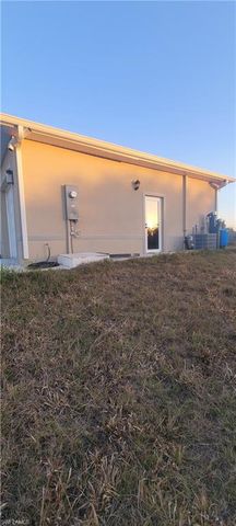 402 Harrison DR, Lehigh Acres, FL 33936
