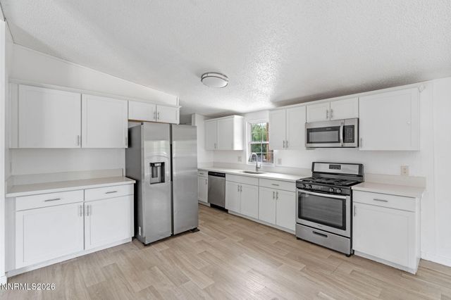 17880 Blackbird Drive, Reno, NV 89508