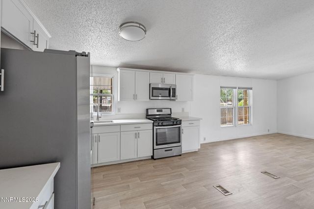 17880 Blackbird Drive, Reno, NV 89508