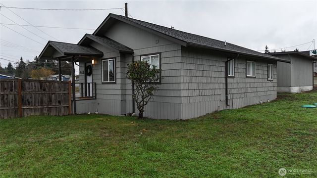 2350 E Pioneer Road, Port Angeles, WA 98362