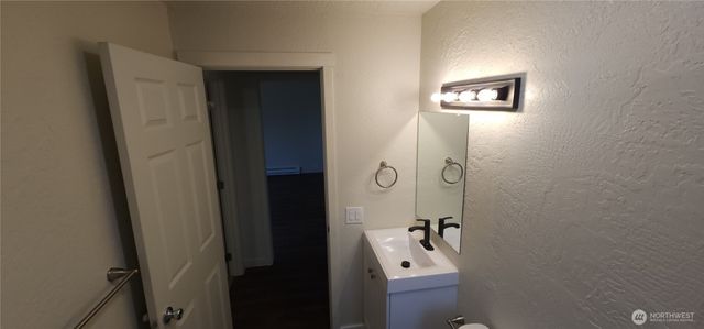 2350 E Pioneer Road, Port Angeles, WA 98362