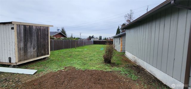 2350 E Pioneer Road, Port Angeles, WA 98362