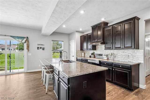 3207 Boettler Street NE, Canton, OH 44721
